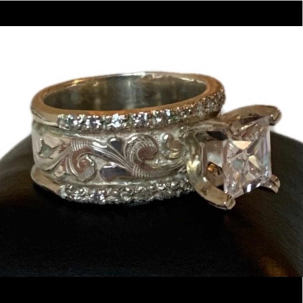 Bright scrolled silver & crystal solitaire HYO SILVER Engagement ring